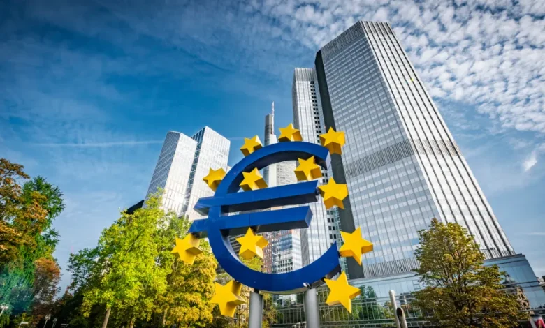 غول بانکی اروپایی اینتسا از موقعیت ۱۰۰ میلیون دلاری در ETF بیتکوین پرده برداشت 1 Intesa European Bank